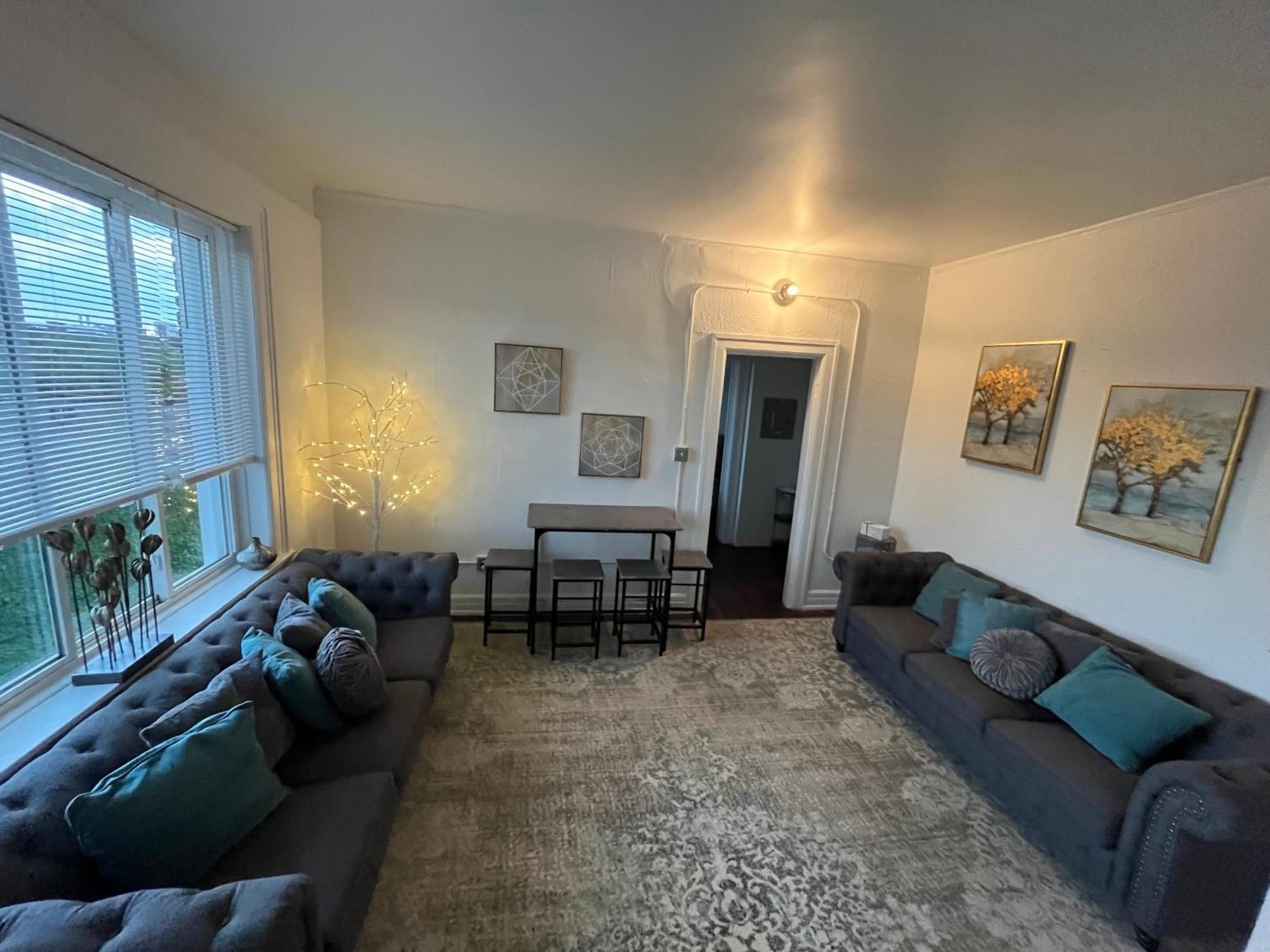 2 Bedroom Stylist Apartment Detroit Dış mekan fotoğraf